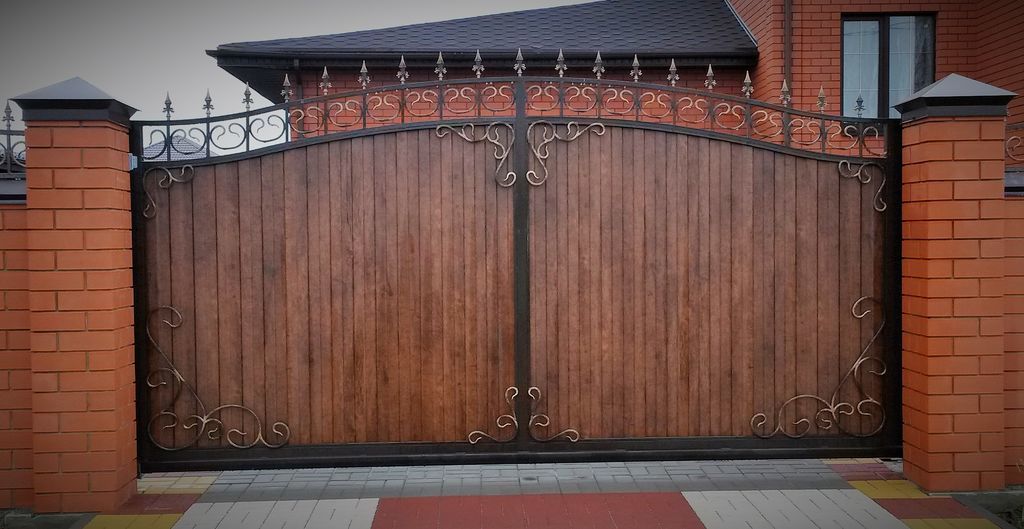 Купить простые ворота для дома: советы по выбору, установке и уходу в Качканаре от 32548 руб | ВоротМастер-Кчк