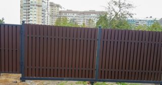 Купить распашные ворота из штакетника Качканар, цена от 2696 руб.