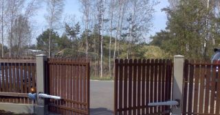Купить распашные ворота из штакетника Качканар, цена от 2696 руб.